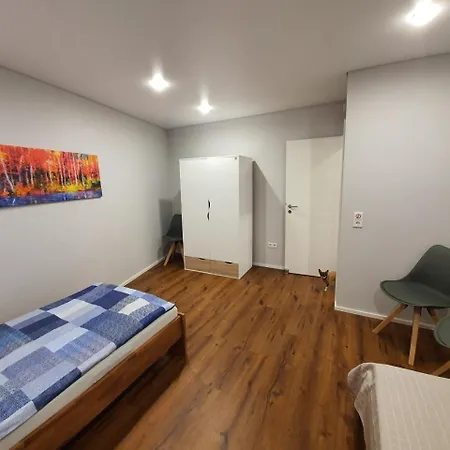 Handwerkerwohnung - Monteurunterkunft Lägenhet Crumstadt
